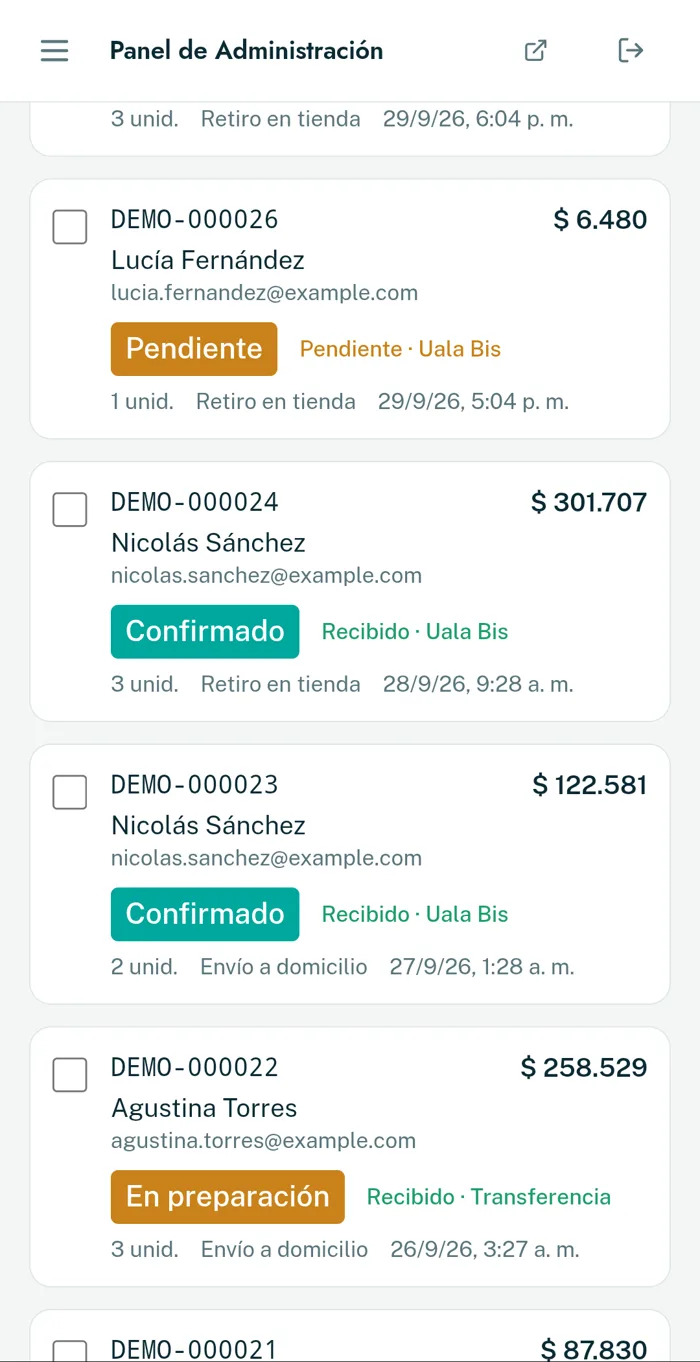 Pedidos en el celular: cada uno con su número, cliente, total, estado, pago y tipo de envío.